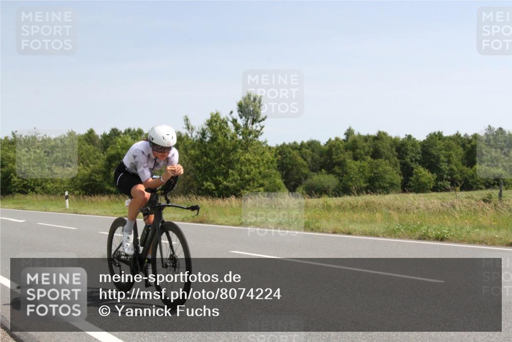 22.06.2025 - Viking Triathlon Yannick Fuchs http://msf.ph/oto/8074224 22.06.2025 11:18:46 Radfahren 175, 200, 602 meine-sportfotos.de