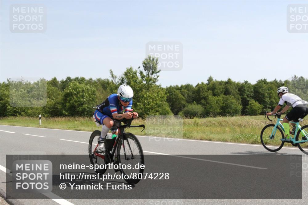22.06.2025 - Viking Triathlon Yannick Fuchs http://msf.ph/oto/8074228 22.06.2025 11:19:04 Radfahren 4, 137, 190, 353, 515, 641 meine-sportfotos.de