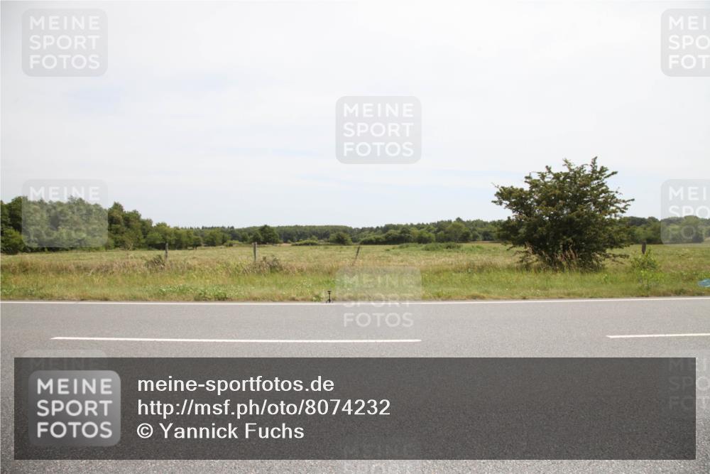 22.06.2025 - Viking Triathlon Yannick Fuchs http://msf.ph/oto/8074232 22.06.2025 12:59:08 Radfahren 93, 453, 475 meine-sportfotos.de