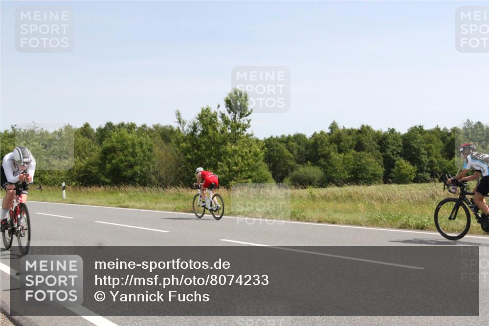 22.06.2025 - Viking Triathlon Yannick Fuchs http://msf.ph/oto/8074233 22.06.2025 11:19:10 Radfahren 190, 353, 374, 434, 527 meine-sportfotos.de