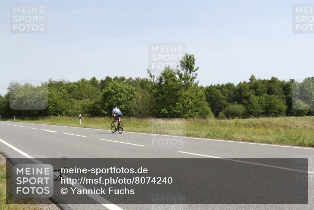 22.06.2025 - Viking Triathlon Yannick Fuchs http://msf.ph/oto/8074240 22.06.2025 11:19:21 Radfahren 23, 463, 498 meine-sportfotos.de