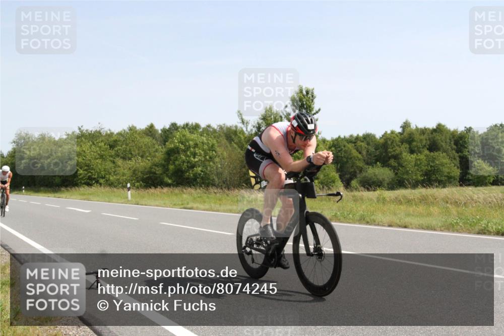22.06.2025 - Viking Triathlon Yannick Fuchs http://msf.ph/oto/8074245 22.06.2025 11:19:35 Radfahren 255, 349 meine-sportfotos.de