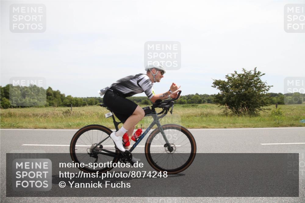 22.06.2025 - Viking Triathlon Yannick Fuchs http://msf.ph/oto/8074248 22.06.2025 12:59:46 Radfahren 48, 269, 650 meine-sportfotos.de