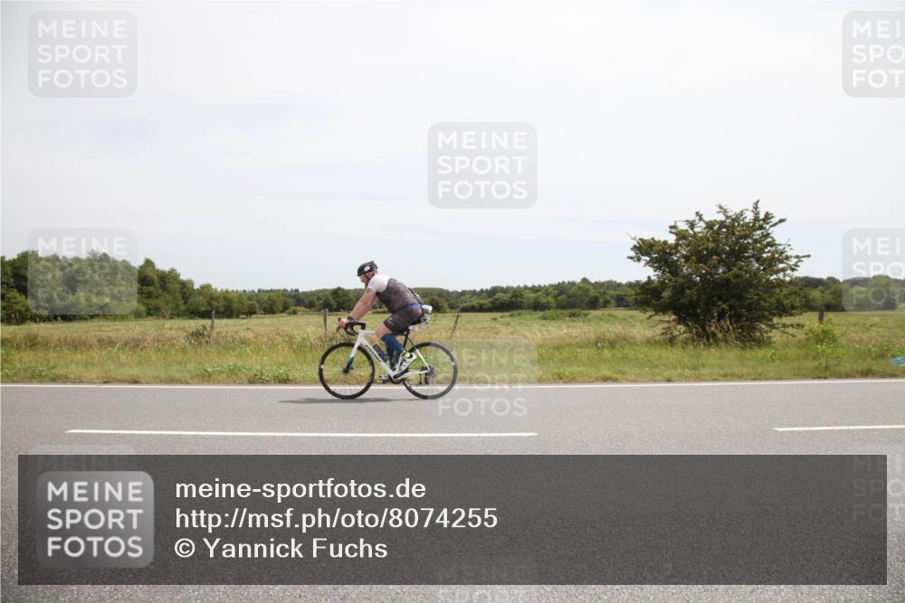 22.06.2025 - Viking Triathlon Yannick Fuchs http://msf.ph/oto/8074255 22.06.2025 12:59:50 Radfahren 48, 142, 269 meine-sportfotos.de