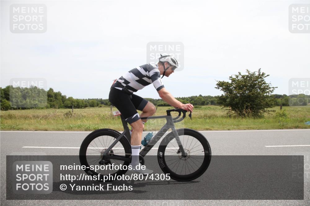 22.06.2025 - Viking Triathlon Yannick Fuchs http://msf.ph/oto/8074305 22.06.2025 13:01:54 Radfahren 210, 402, 466, 643 meine-sportfotos.de