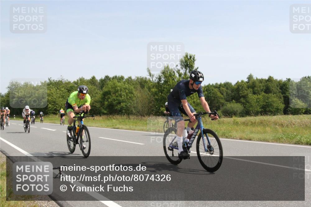 22.06.2025 - Viking Triathlon Yannick Fuchs http://msf.ph/oto/8074326 22.06.2025 11:21:16 Radfahren 19, 146, 162, 170, 201, 377, 382, 388, 395, 407, 481, 507, 557 meine-sportfotos.de