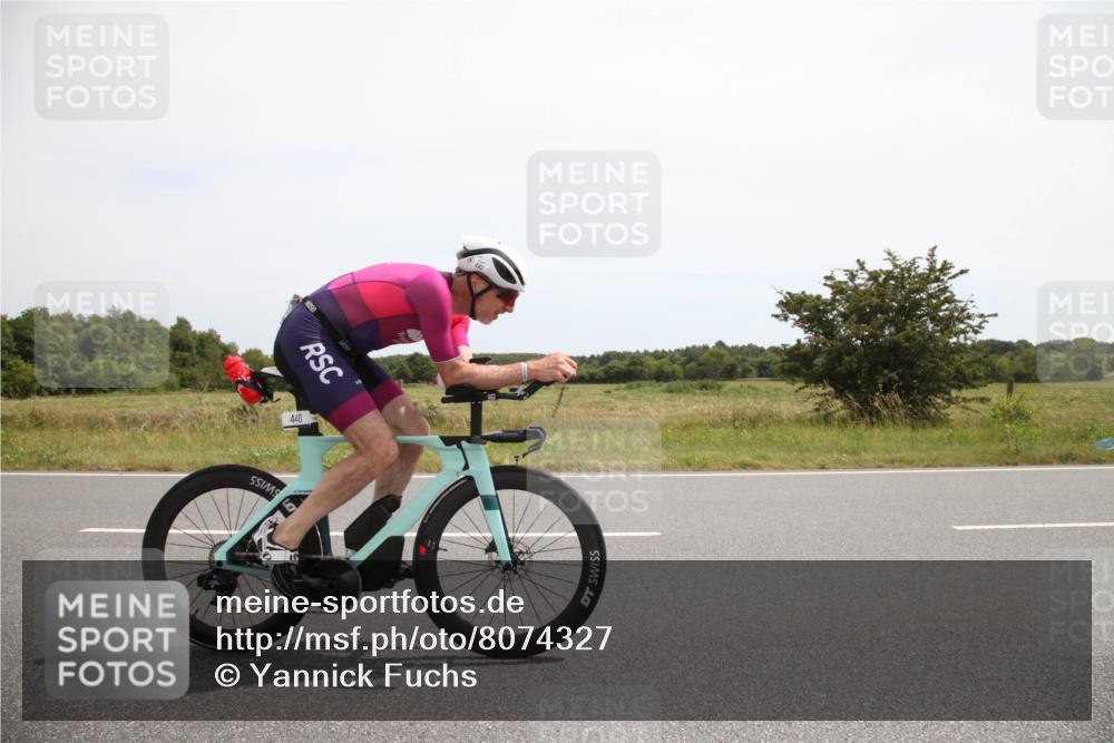 22.06.2025 - Viking Triathlon Yannick Fuchs http://msf.ph/oto/8074327 22.06.2025 13:02:15 Radfahren 440 meine-sportfotos.de