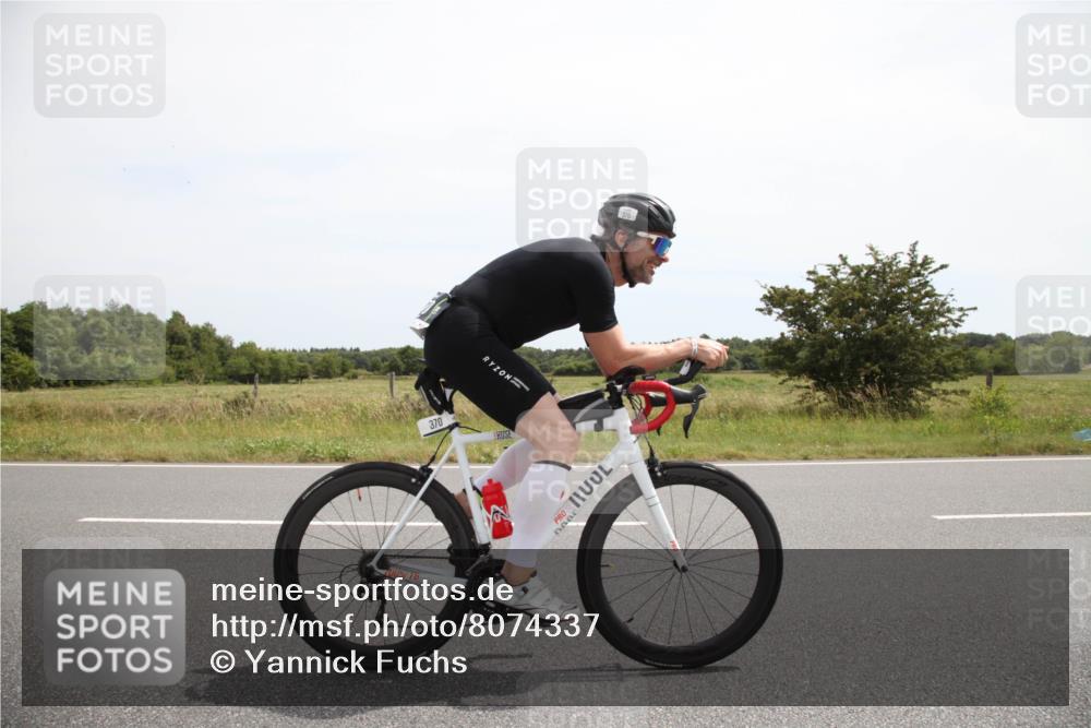22.06.2025 - Viking Triathlon Yannick Fuchs http://msf.ph/oto/8074337 22.06.2025 13:02:24 Radfahren 370 meine-sportfotos.de