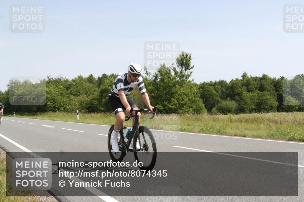 22.06.2025 - Viking Triathlon Yannick Fuchs http://msf.ph/oto/8074345 22.06.2025 11:21:32 Radfahren 50, 70, 127, 296, 469, 522, 550, 643 meine-sportfotos.de