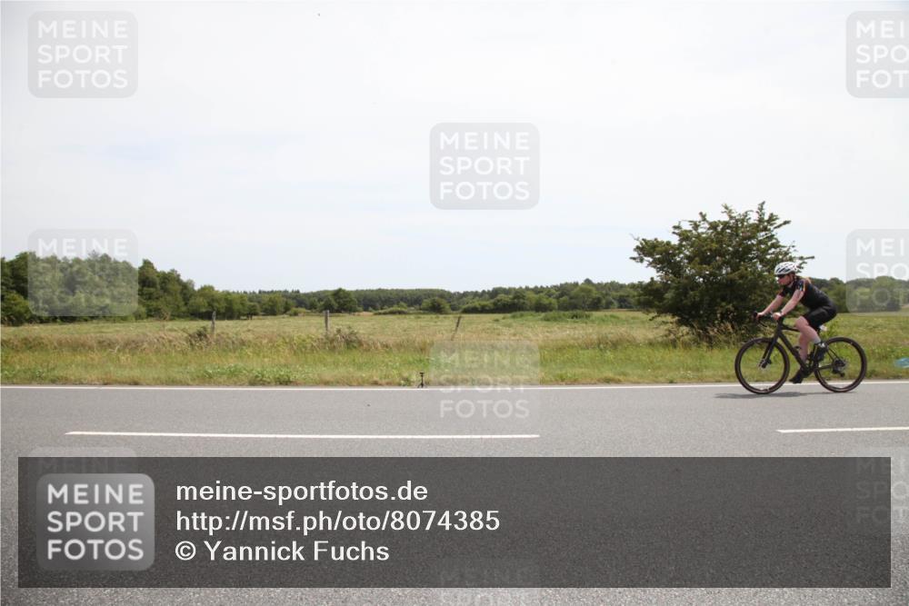 22.06.2025 - Viking Triathlon Yannick Fuchs http://msf.ph/oto/8074385 22.06.2025 13:03:21 Radfahren 86, 454, 637 meine-sportfotos.de