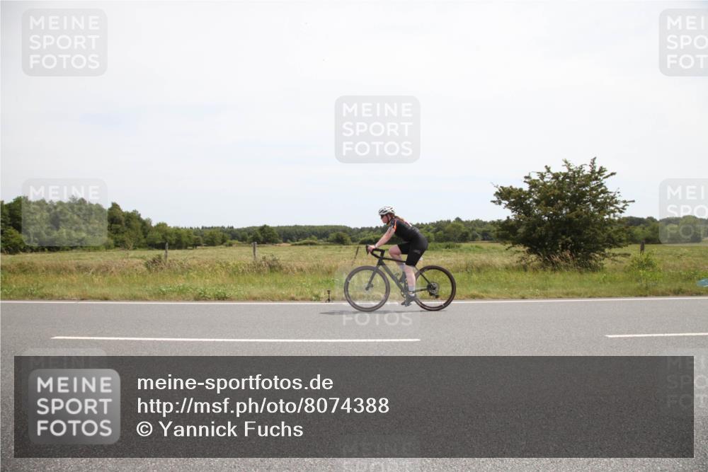 22.06.2025 - Viking Triathlon Yannick Fuchs http://msf.ph/oto/8074388 22.06.2025 13:03:21 Radfahren 86, 454, 637 meine-sportfotos.de