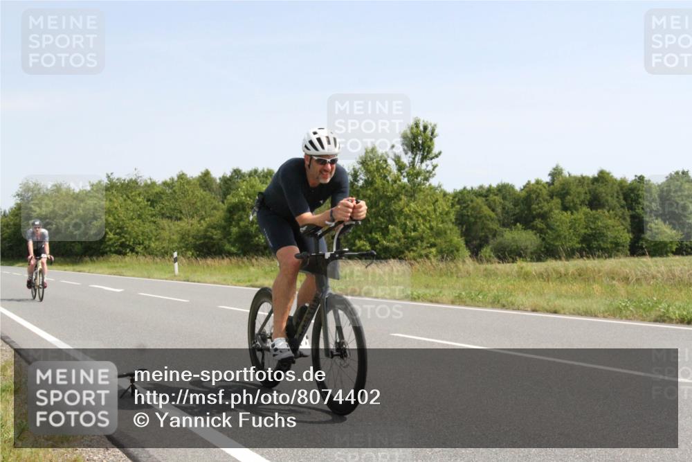 22.06.2025 - Viking Triathlon Yannick Fuchs http://msf.ph/oto/8074402 22.06.2025 11:22:59 Radfahren 46, 81, 88, 161, 232, 265, 456, 532 meine-sportfotos.de