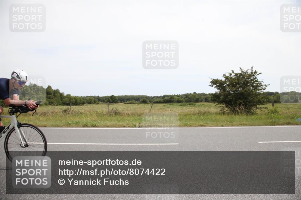 22.06.2025 - Viking Triathlon Yannick Fuchs http://msf.ph/oto/8074422 22.06.2025 13:03:47 Radfahren 130, 538 meine-sportfotos.de