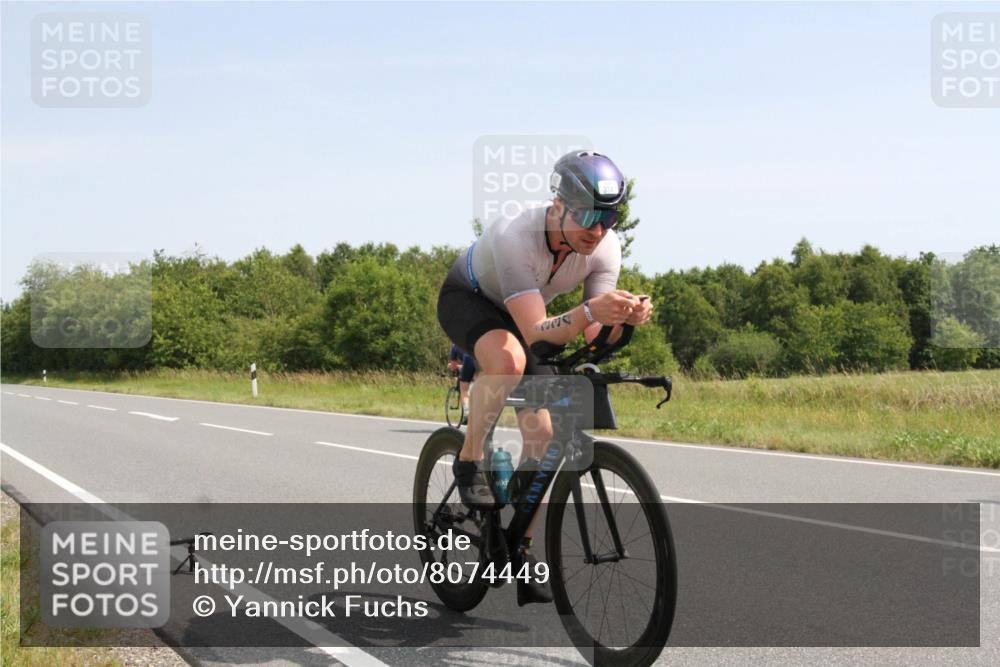 22.06.2025 - Viking Triathlon Yannick Fuchs http://msf.ph/oto/8074449 22.06.2025 11:23:41 Radfahren 34, 177, 179, 334, 365, 385, 414, 470, 484, 642 meine-sportfotos.de