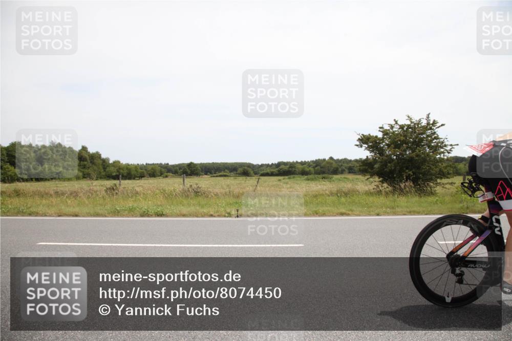 22.06.2025 - Viking Triathlon Yannick Fuchs http://msf.ph/oto/8074450 22.06.2025 13:04:05 Radfahren 220, 292, 655 meine-sportfotos.de