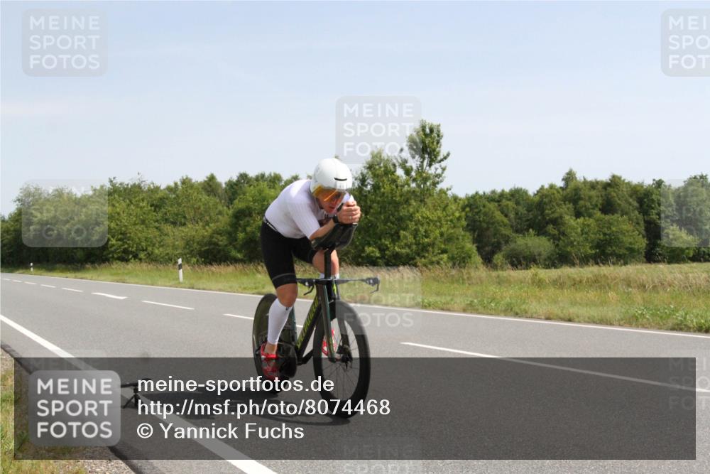 22.06.2025 - Viking Triathlon Yannick Fuchs http://msf.ph/oto/8074468 22.06.2025 11:24:04 Radfahren 436, 474, 658 meine-sportfotos.de