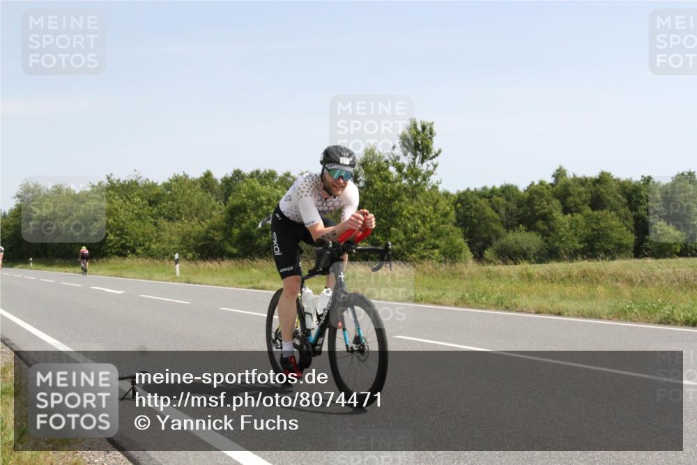 22.06.2025 - Viking Triathlon Yannick Fuchs http://msf.ph/oto/8074471 22.06.2025 11:24:12 Radfahren 313, 383, 396 meine-sportfotos.de