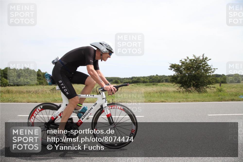 22.06.2025 - Viking Triathlon Yannick Fuchs http://msf.ph/oto/8074474 22.06.2025 13:04:32 Radfahren 331, 344 meine-sportfotos.de
