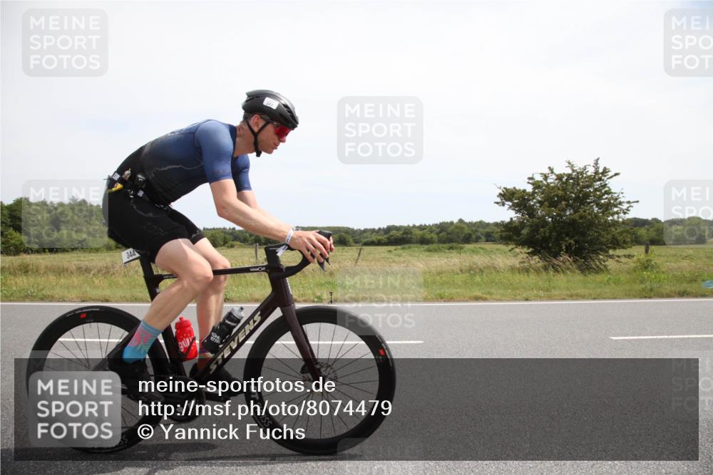 22.06.2025 - Viking Triathlon Yannick Fuchs http://msf.ph/oto/8074479 22.06.2025 13:04:34 Radfahren 267, 331, 344 meine-sportfotos.de