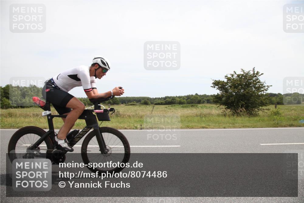 22.06.2025 - Viking Triathlon Yannick Fuchs http://msf.ph/oto/8074486 22.06.2025 13:04:50 Radfahren 450 meine-sportfotos.de