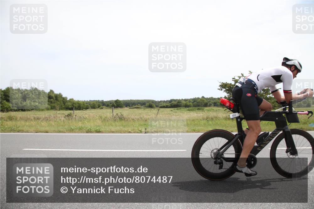 22.06.2025 - Viking Triathlon Yannick Fuchs http://msf.ph/oto/8074487 22.06.2025 13:04:51 Radfahren 450 meine-sportfotos.de
