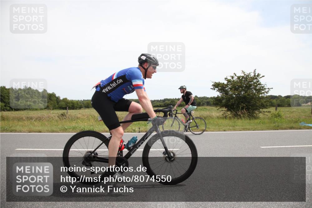 22.06.2025 - Viking Triathlon Yannick Fuchs http://msf.ph/oto/8074550 22.06.2025 13:07:48 Radfahren 629, 647 meine-sportfotos.de
