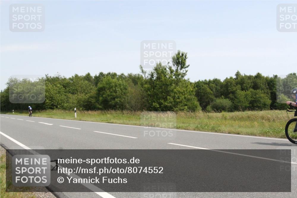 22.06.2025 - Viking Triathlon Yannick Fuchs http://msf.ph/oto/8074552 22.06.2025 11:25:47 Radfahren 52, 295 meine-sportfotos.de