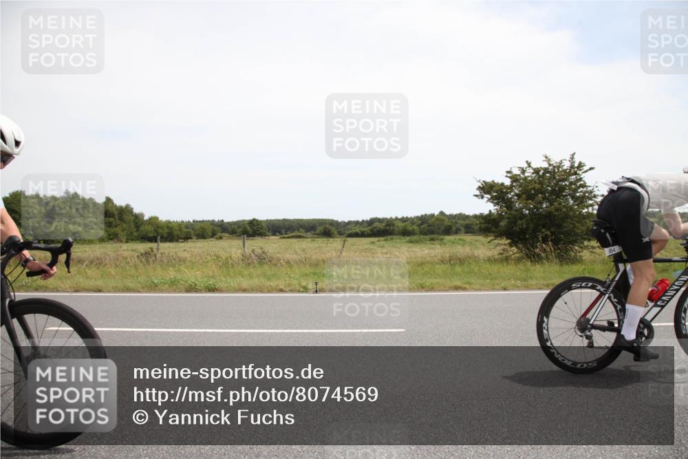 22.06.2025 - Viking Triathlon Yannick Fuchs http://msf.ph/oto/8074569 22.06.2025 13:08:21 Radfahren 115, 494 meine-sportfotos.de
