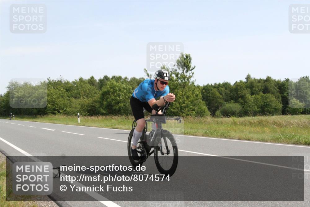 22.06.2025 - Viking Triathlon Yannick Fuchs http://msf.ph/oto/8074574 22.06.2025 11:26:17 Radfahren 15, 234, 272, 298, 556 meine-sportfotos.de