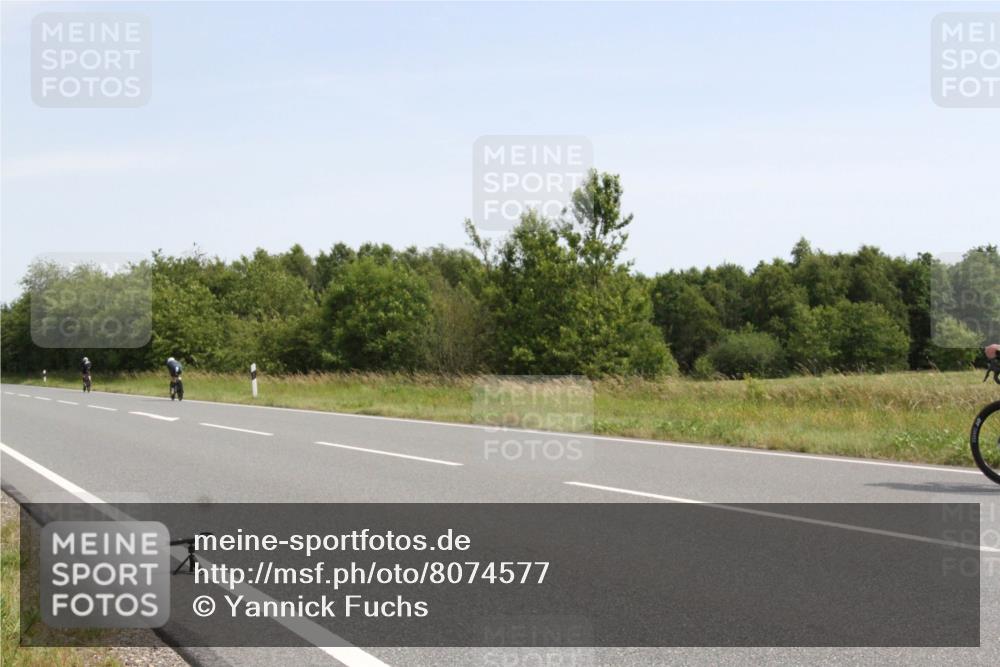 22.06.2025 - Viking Triathlon Yannick Fuchs http://msf.ph/oto/8074577 22.06.2025 11:26:20 Radfahren 15, 234, 298 meine-sportfotos.de