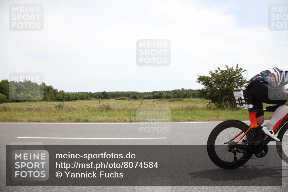 22.06.2025 - Viking Triathlon Yannick Fuchs http://msf.ph/oto/8074584 22.06.2025 13:08:42 Radfahren 290, 357 meine-sportfotos.de