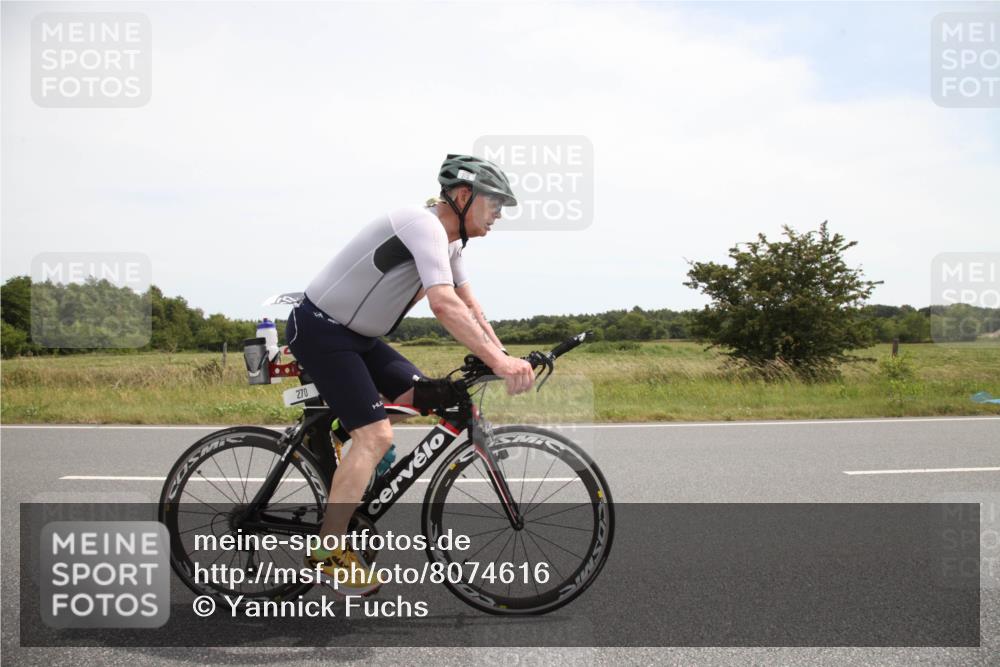22.06.2025 - Viking Triathlon Yannick Fuchs http://msf.ph/oto/8074616 22.06.2025 13:09:09 Radfahren 270 meine-sportfotos.de