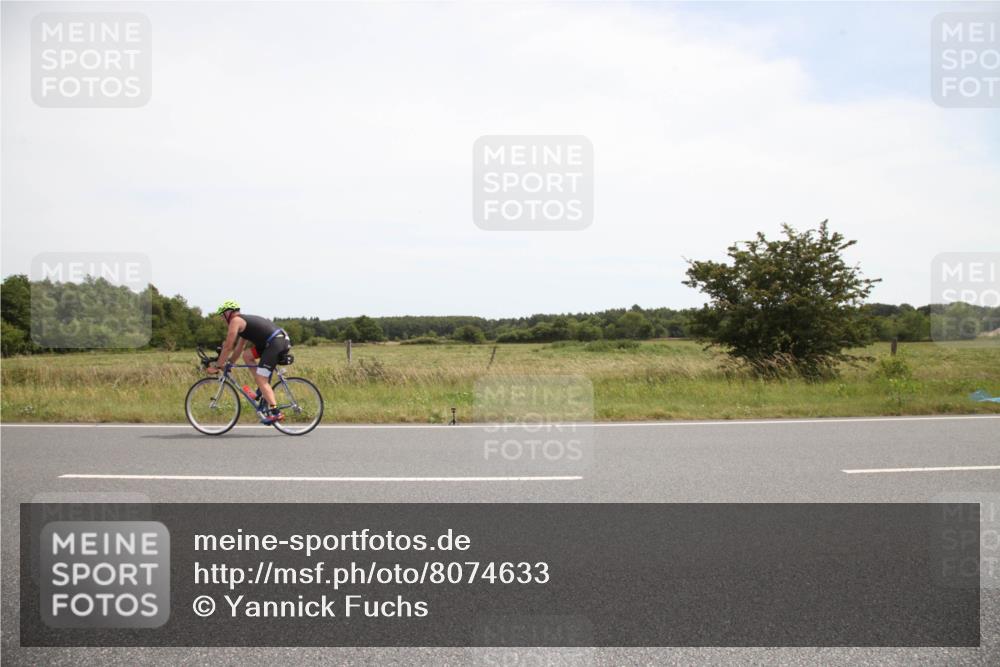 22.06.2025 - Viking Triathlon Yannick Fuchs http://msf.ph/oto/8074633 22.06.2025 13:09:23 Radfahren 109, 369, 442, 447, 639 meine-sportfotos.de
