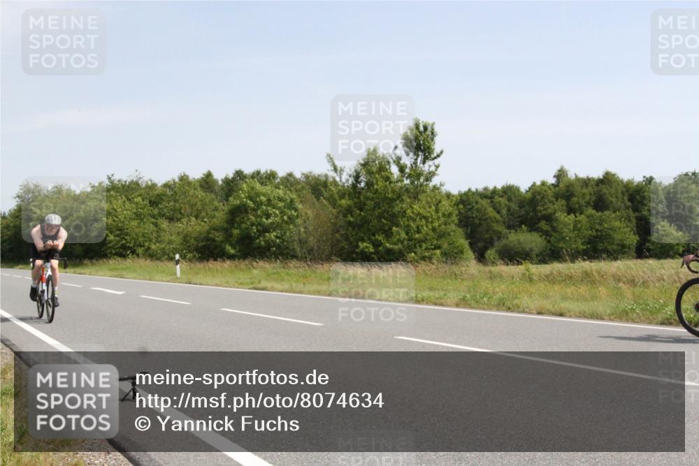 22.06.2025 - Viking Triathlon Yannick Fuchs http://msf.ph/oto/8074634 22.06.2025 11:27:56 Radfahren 180, 222, 513 meine-sportfotos.de