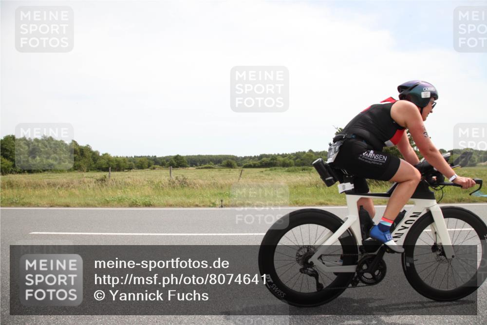 22.06.2025 - Viking Triathlon Yannick Fuchs http://msf.ph/oto/8074641 22.06.2025 13:09:26 Radfahren 131, 369, 442, 639 meine-sportfotos.de