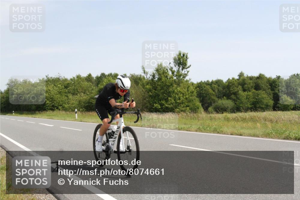 22.06.2025 - Viking Triathlon Yannick Fuchs http://msf.ph/oto/8074661 22.06.2025 11:28:31 Radfahren 22, 211, 476 meine-sportfotos.de