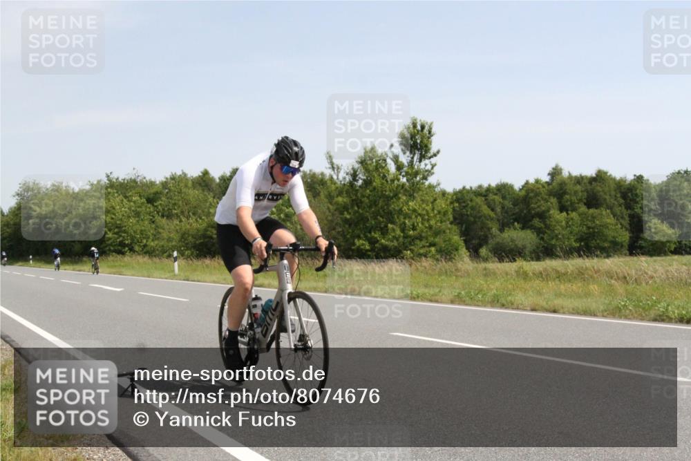 22.06.2025 - Viking Triathlon Yannick Fuchs http://msf.ph/oto/8074676 22.06.2025 11:29:00 Radfahren 14, 33, 171, 251, 310, 614 meine-sportfotos.de
