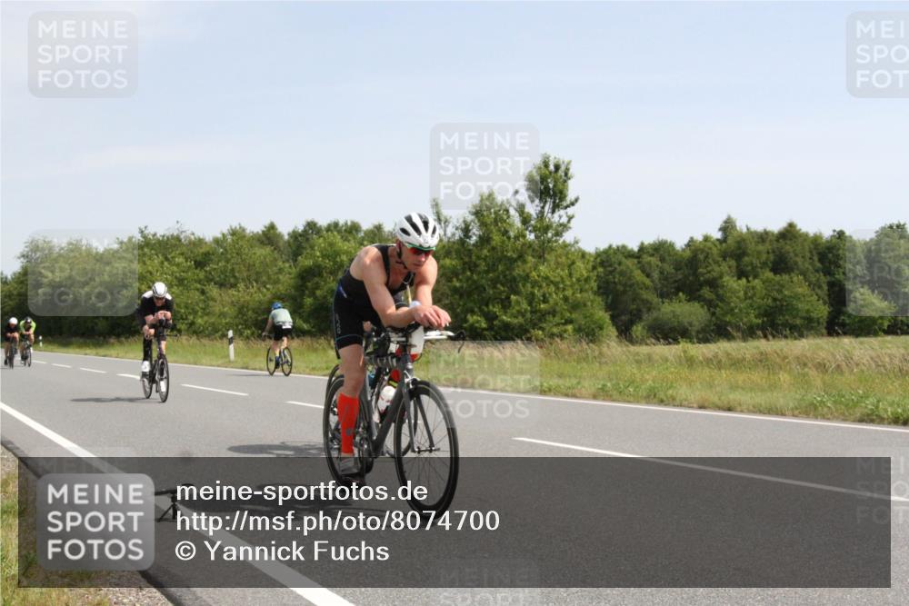 22.06.2025 - Viking Triathlon Yannick Fuchs http://msf.ph/oto/8074700 22.06.2025 11:29:32 Radfahren 78, 83, 93, 110, 281, 314, 320, 411, 427, 487 meine-sportfotos.de