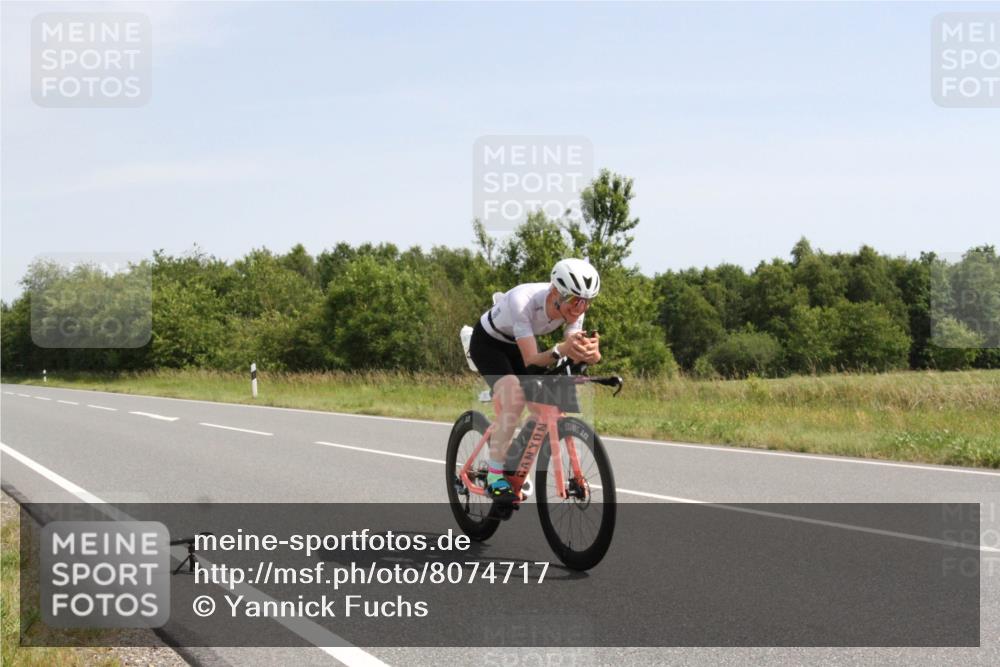 22.06.2025 - Viking Triathlon Yannick Fuchs http://msf.ph/oto/8074717 22.06.2025 11:29:44 Radfahren 154, 182, 375 meine-sportfotos.de