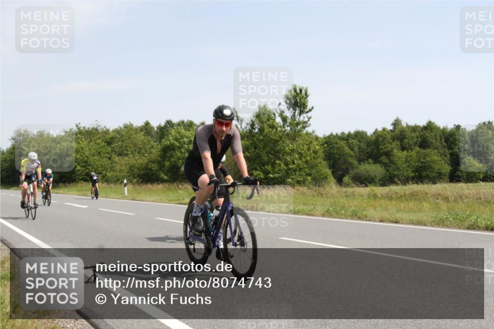 22.06.2025 - Viking Triathlon Yannick Fuchs http://msf.ph/oto/8074743 22.06.2025 11:30:22 Radfahren 99, 275, 288, 324, 505, 530, 655, 657 meine-sportfotos.de