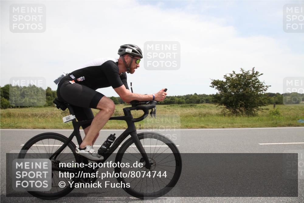 22.06.2025 - Viking Triathlon Yannick Fuchs http://msf.ph/oto/8074744 22.06.2025 13:11:20 Radfahren 327, 342 meine-sportfotos.de