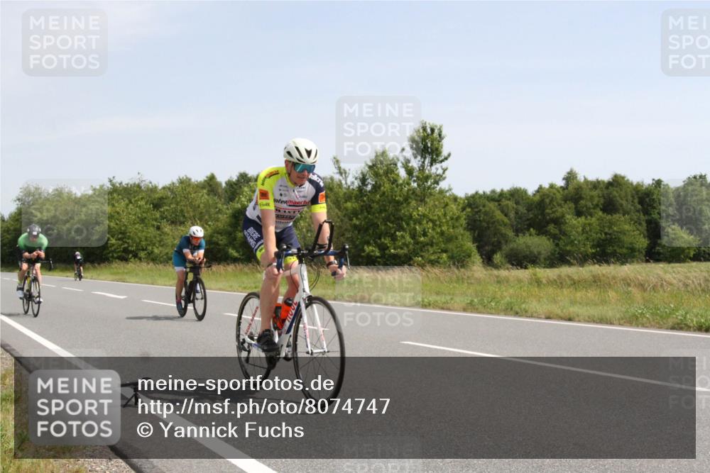 22.06.2025 - Viking Triathlon Yannick Fuchs http://msf.ph/oto/8074747 22.06.2025 11:30:23 Radfahren 99, 275, 324, 505, 530, 655, 657 meine-sportfotos.de