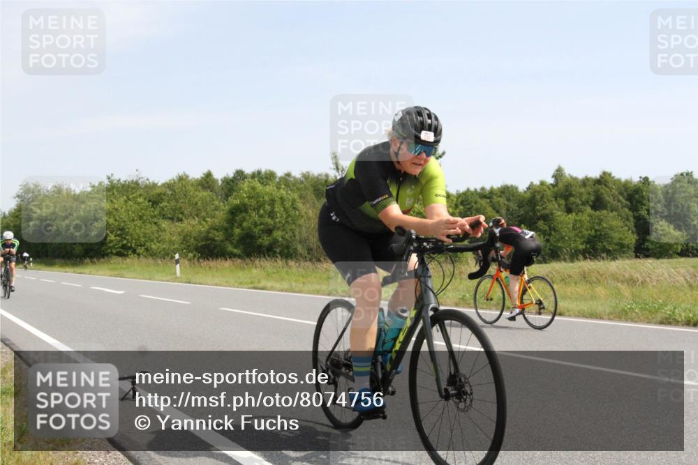 22.06.2025 - Viking Triathlon Yannick Fuchs http://msf.ph/oto/8074756 22.06.2025 11:30:33 Radfahren 41, 246, 268, 636 meine-sportfotos.de