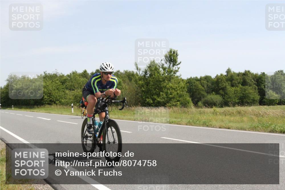 22.06.2025 - Viking Triathlon Yannick Fuchs http://msf.ph/oto/8074758 22.06.2025 11:30:35 Radfahren 41, 246, 268, 636, 649 meine-sportfotos.de