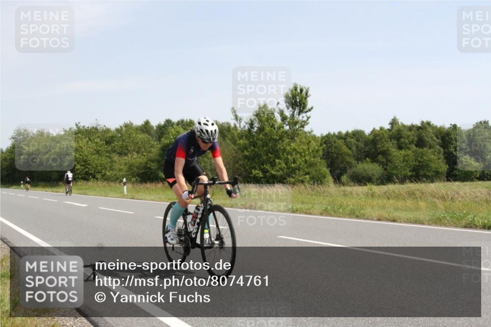 22.06.2025 - Viking Triathlon Yannick Fuchs http://msf.ph/oto/8074761 22.06.2025 11:30:40 Radfahren 194, 381, 604, 649 meine-sportfotos.de