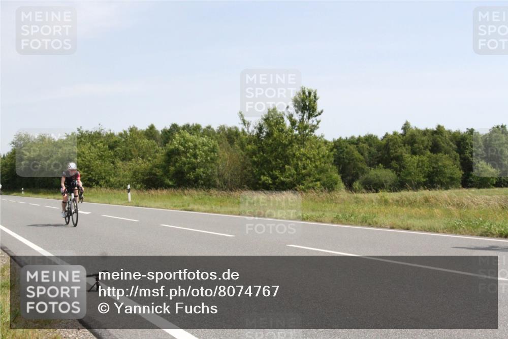 22.06.2025 - Viking Triathlon Yannick Fuchs http://msf.ph/oto/8074767 22.06.2025 11:30:47 Radfahren 79, 194, 408, 604 meine-sportfotos.de