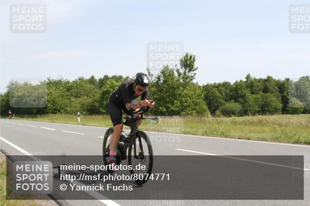 22.06.2025 - Viking Triathlon Yannick Fuchs http://msf.ph/oto/8074771 22.06.2025 11:30:53 Radfahren 329, 335, 408, 511 meine-sportfotos.de