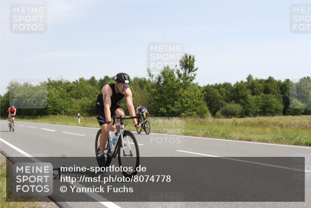 22.06.2025 - Viking Triathlon Yannick Fuchs http://msf.ph/oto/8074778 22.06.2025 11:31:02 Radfahren 44, 156, 329, 335, 358, 535 meine-sportfotos.de