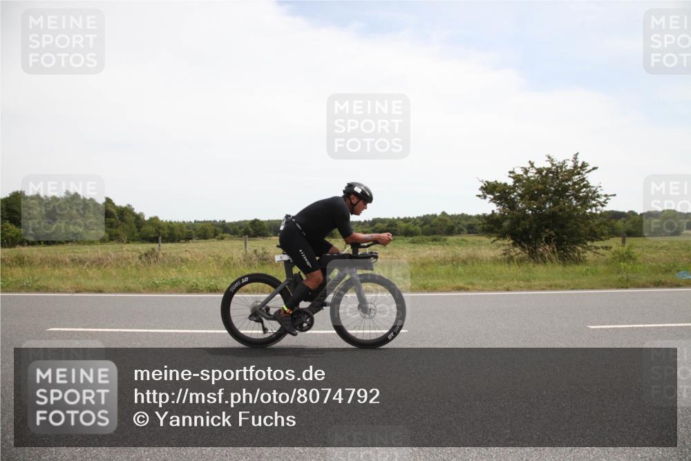 22.06.2025 - Viking Triathlon Yannick Fuchs http://msf.ph/oto/8074792 22.06.2025 13:12:30 Radfahren 83, 493 meine-sportfotos.de