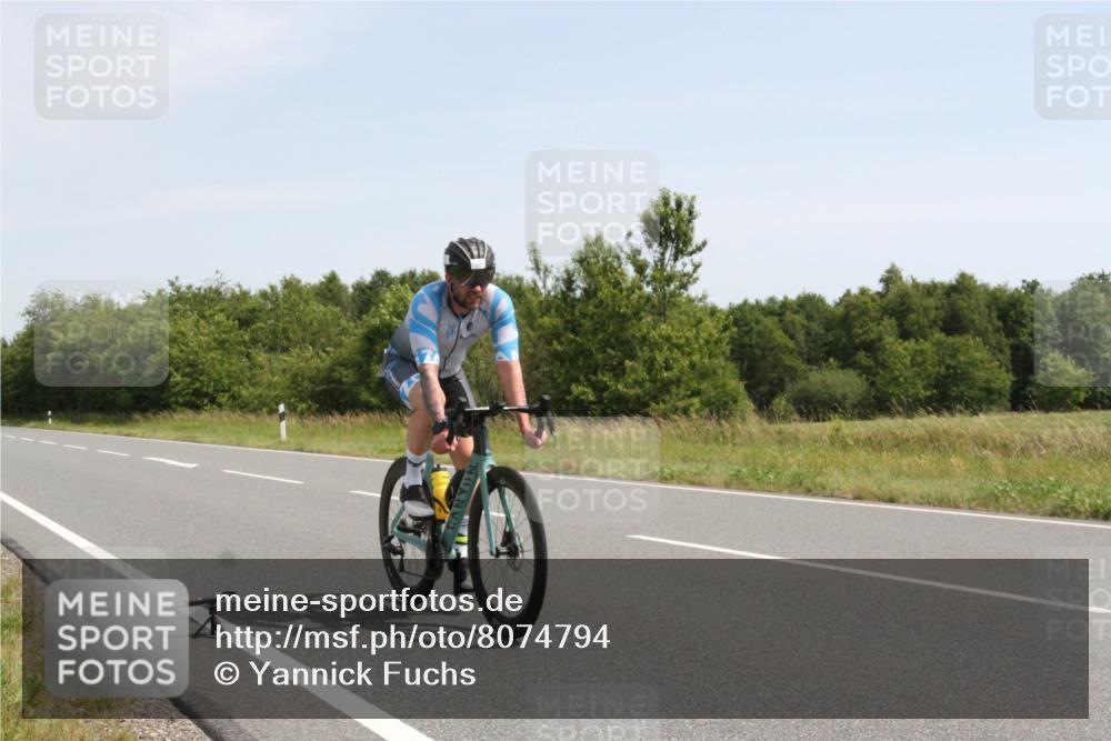 22.06.2025 - Viking Triathlon Yannick Fuchs http://msf.ph/oto/8074794 22.06.2025 11:31:30 Radfahren 54, 188, 361, 440 meine-sportfotos.de